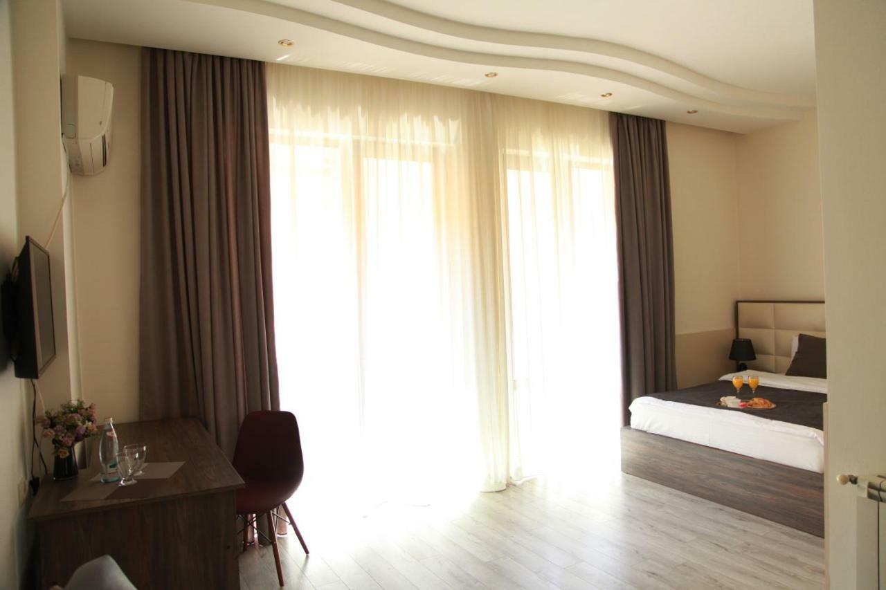 Rio Hotel Tbilisi Exterior photo